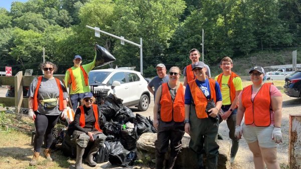 City Semester student spends summer monitoring Pittsburgh’s three rivers | Penn State University