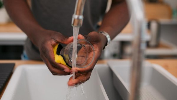 Insecure: New study links tap water avoidance and food insecurity | Penn State University