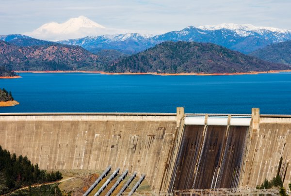 Lake Shasta water levels rise close to capacity