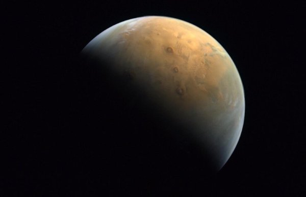 Mars once had the ‘right conditions’ for life, new data shows