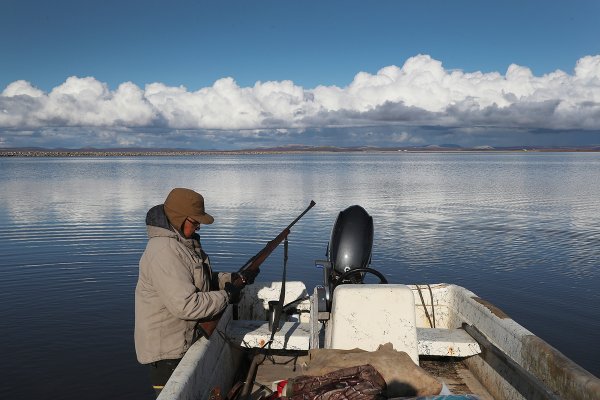 Most Alaskan tribes stay put despite climate threats