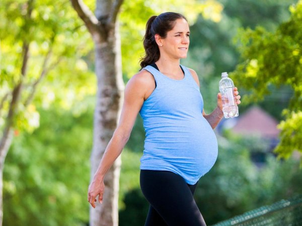 Many pregnant women are not aware of — or meeting — hydration guidelines