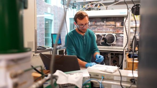 Researchers develop novel process to fabricate battery materials | Penn State University