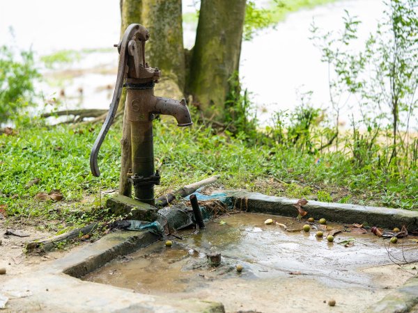 water pump in Bangladesh