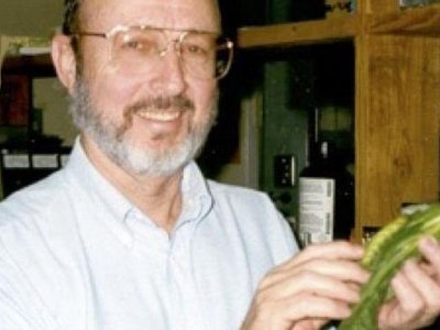 Colleagues mourn internationally renowned chemical ecologist James Tumlinson | Penn State University