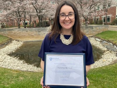 Eberly graduate student receives Excellence in Mentoring Award | Penn State University