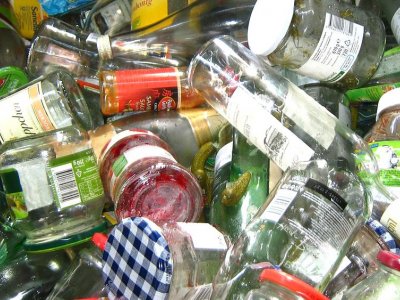 Grant from Manufacturing PA Initiative to improve glass recycling technology | Penn State University