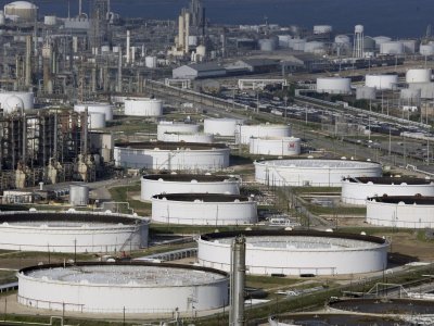 How a massive refinery shortage is contributing to high gas prices | StateImpact Pennsylvania