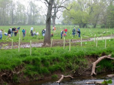 volunteers at Connewago Creek