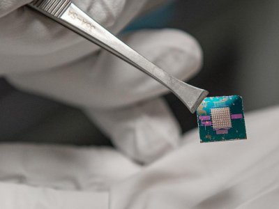 Smart chip senses, stores, computes and secures data in one low-power platform | Penn State University