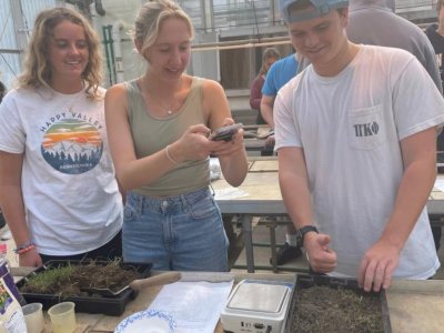 Students in College of Ag Sciences course support 'Plant the Moon' Challenge | Penn State University